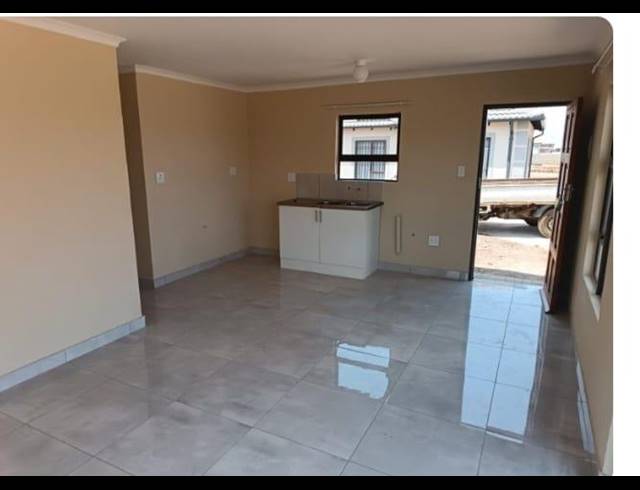 3 BEDROOM HOUSE FOR SALE IN THE ORCHARDS